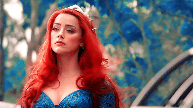 Amber Heard kızıl saçlardan vazgeçmemeli mi?
