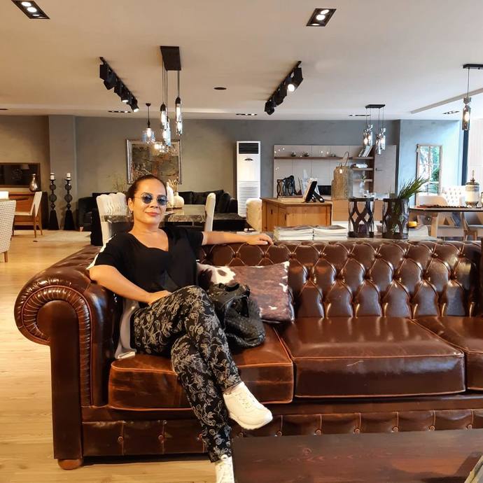 Demet sağıroğlu seksi ve güzel mi?