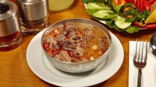 Kelle paça sevmeyen var mıdır?