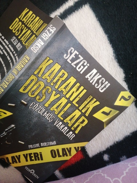 Şu an hangi kitabı okuyorsunuz ya da en çok hangi kitapları seviyorsunuz?