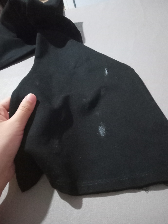 Kumaş pantolonumdan oje lekesini nasıl çıkartabilirim😔?