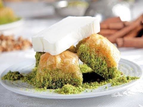 Baklava, künefe, kadayıf gibi şerbetli tatlıları yerken, üzerine dondurma koymayı sever misiniz?