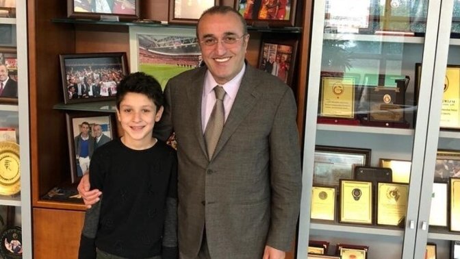 Galatasaray'ın önemli isimlerinden Abdurrahim Albayrak'ın torunu hayatını kaybetti. Ne düşünüyorsunuz?