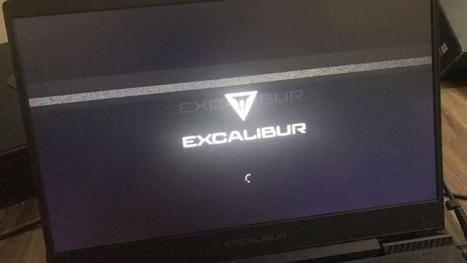 Casper Excalibur ekran yırtılması?