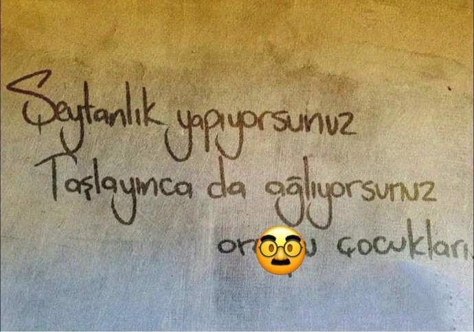 Evet işlerine geldikleri gibi hal ve hareketlerde bulunup , siz birsey yapıncada çemkiren dostlarınız var mı 😀 sanırsın dünya on