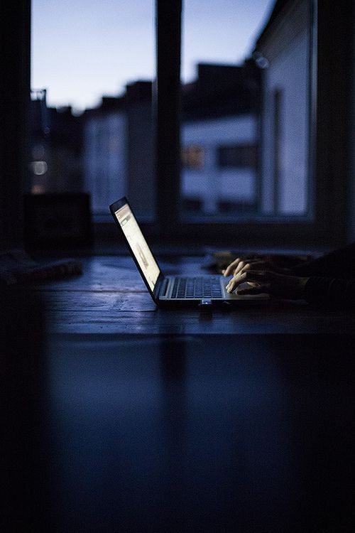 Her işlemi internetten yapmak sizce tembellik midir, zorunluluk mu?