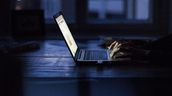 Her işlemi internetten yapmak sizce tembellik midir, zorunluluk mu?