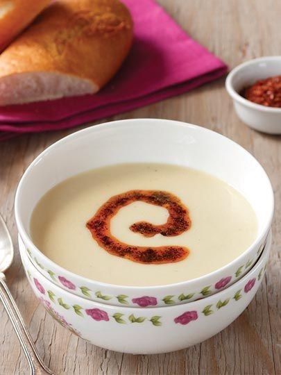 Mercimek çorbası sütlü mü daha güzel salçalı mı?