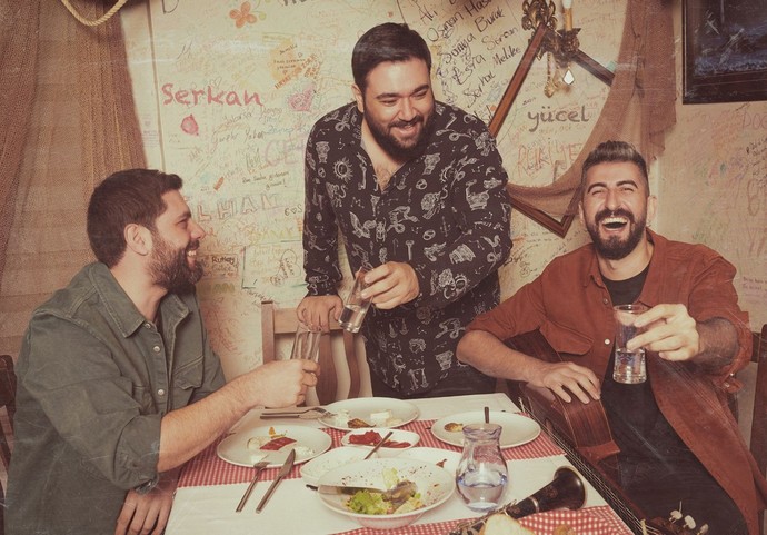 Bu aralar diline dolanan favori şarkın ne?