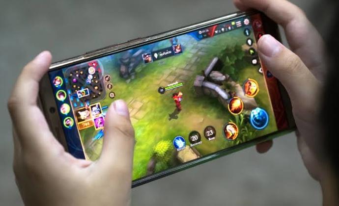 Oynamaktan bıkmadığınız bir oyun var mı?