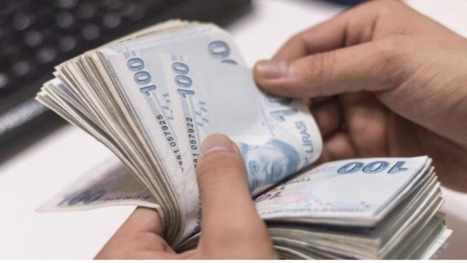 Çok para kazanıyor olsan arkadaşlarından/çevrenden bunu saklar mısın? Neden?