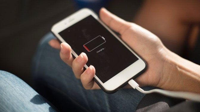 Bir günde telefonunuzu kaç kere şarja takıyorsunuz?