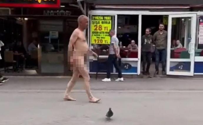 Neden bizim kızlar batılılar kadar medeni olamıyor?