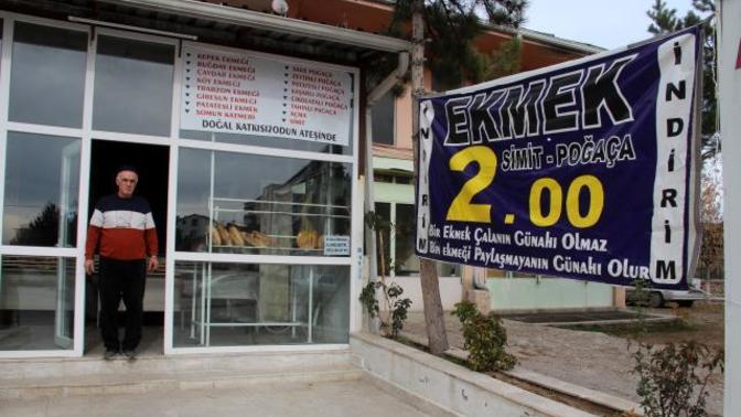 Dua almak için ekmeği 2 liradan satmaya başladı! Kendisine hangi duayı gönderiyorsunuz?