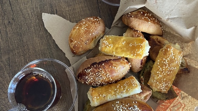 Sabah kahvaltısında simit, açma, poğaça gibi şeyleri severek yer misiniz?