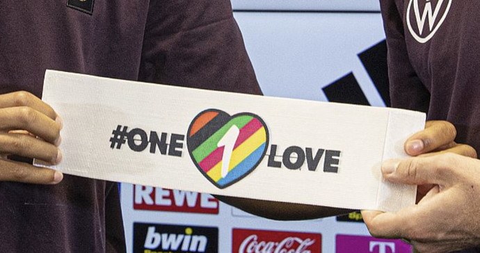FIFA: Love yazılı forma ve One love pazubandına izin yok! Sporda aşkın yeri yok mu?
