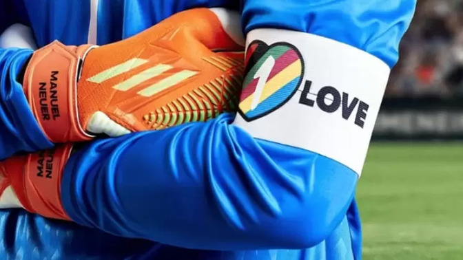 FIFA: Love yazılı forma ve One love pazubandına izin yok! Sporda aşkın yeri yok mu?