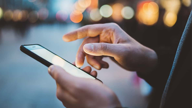 Cep telefonunuzun duvar kağıdında ne fotoğrafı var?
