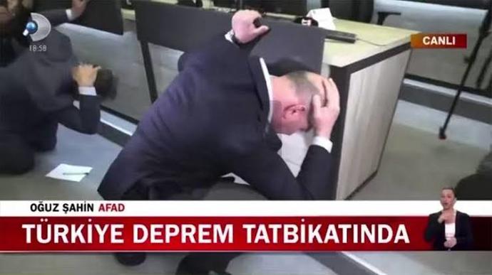 12 Kasımda yapılan deprem tatbikatının sizce bu deprem sırasında faydası olmuş mudur?