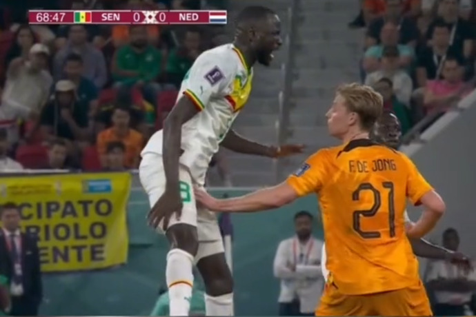 KScanlar futbol izlemeyi seviyor musunuz, favori takımınız kim acaba?
