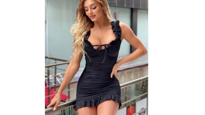 Sizce bu elbise nerde giyilir?