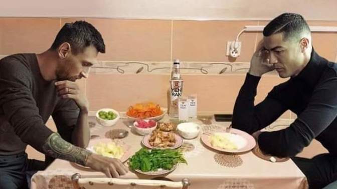 Sizce Cristiano Ronaldo ile Messi aynı takımda oynar mı ;) ?