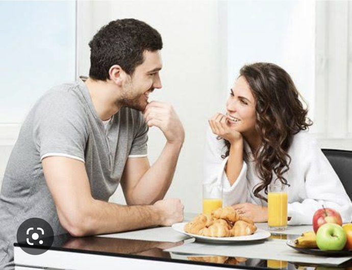 Eşiniz ya da  sevgilinizle her şeyi açık açık konuşuyor musunuz? Sizi dinliyor mu?
