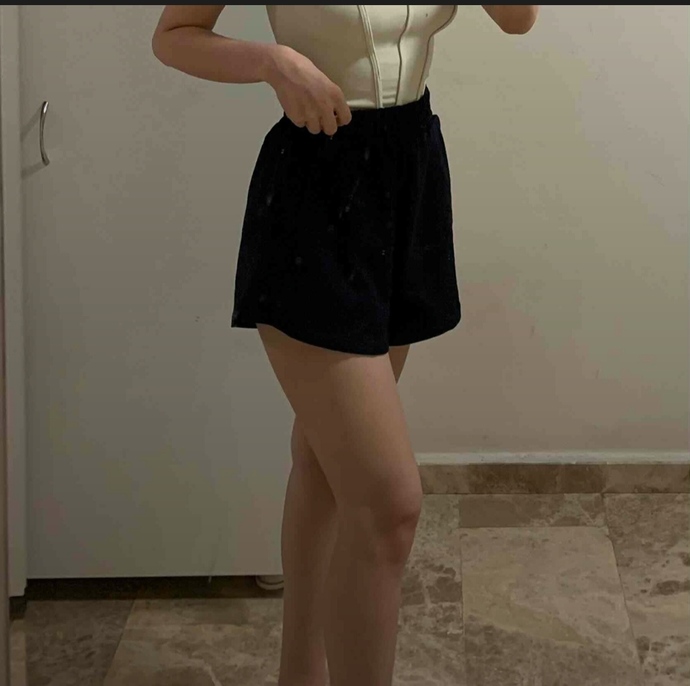 Sizce akşam yemeği için bu kombin nasıl?