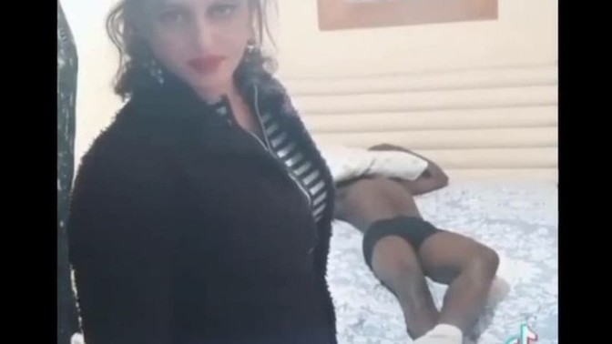 İçimden asla izlemediğim Gelinim Mutfakta jeneriğinin durmadan çalmasını nasıl susturabilirim?