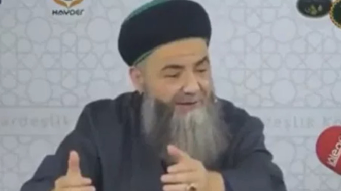 Cübbeli Ahmet Hoca'nın ekonomik kriz ile ilgili söyledikleri sosyal medyayı salladı! Sen ne düşünüyorsun?