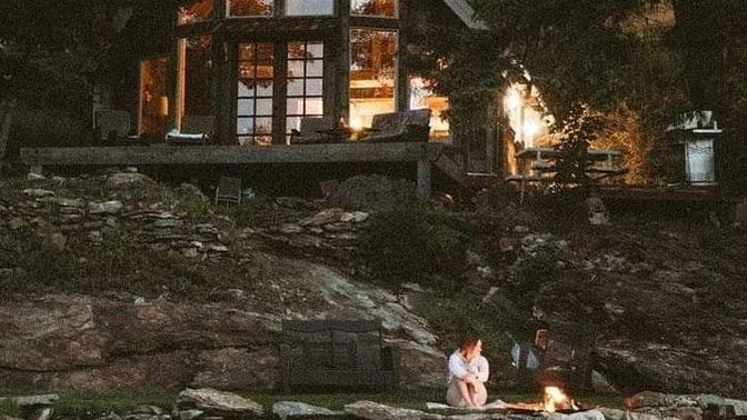 Şu an kiminle, nerede olmak size huzur verirdi?✨?