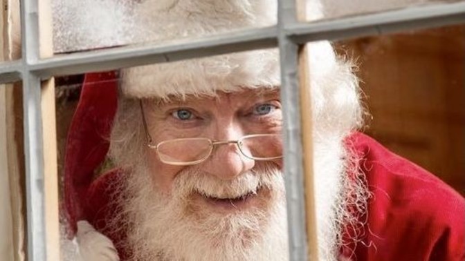 Noel baba gerçek olsa size ne hediye verirdi söylim mi?