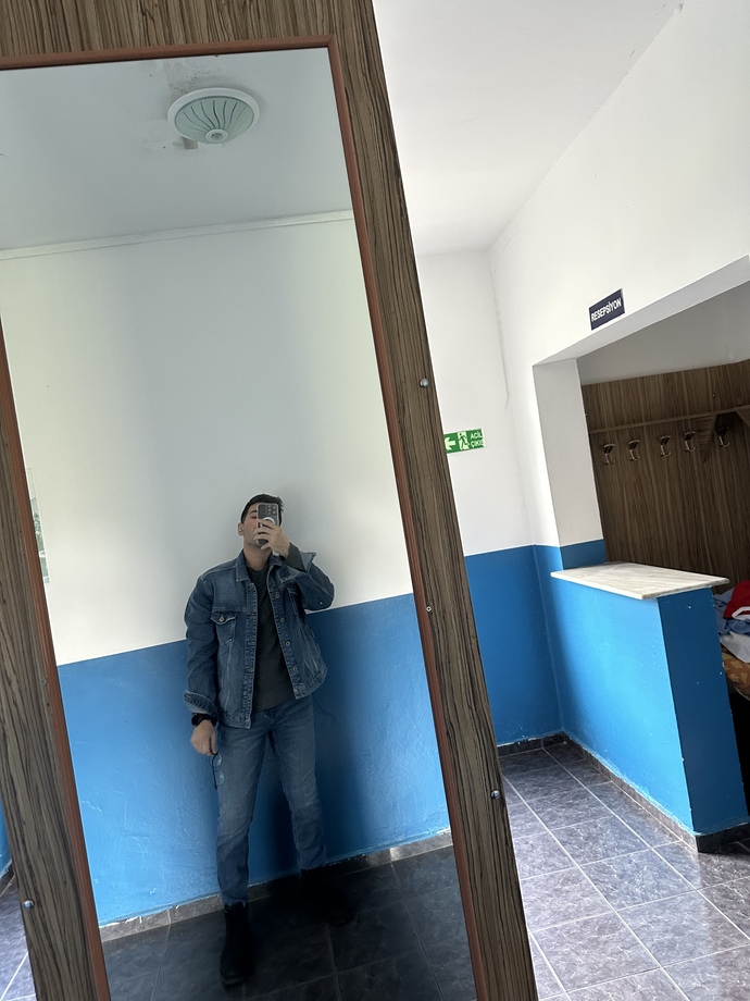 Kombin olmuş mu çıkayım mı böyle 😀?