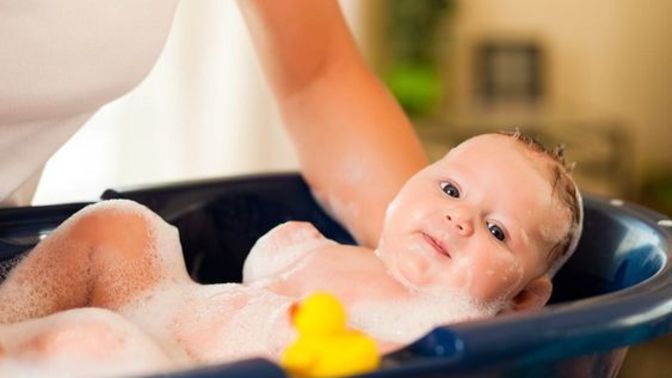 Bebeğinizin banyo keyfini arttırmak için neler yapıyorsunuz?