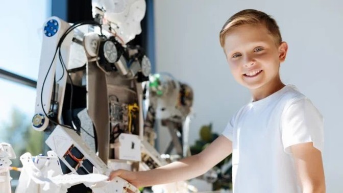 Küçük prensini veya şeker portakalını, insansı robot eğitmenlere emanet edebilir misin?