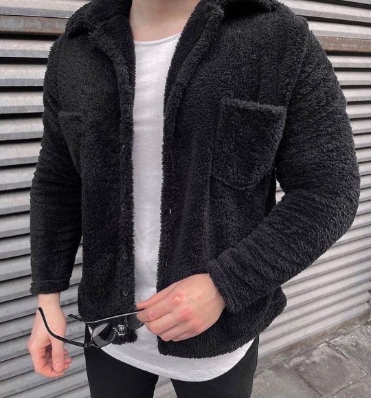 Hangi peluş çeket daha hoştur?