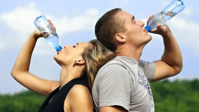 Sağlıklı kalmak için neden günde 2 litre su içmek gerektiği söyleniyor?