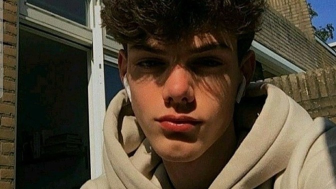 Bu foto fake mi sizce?