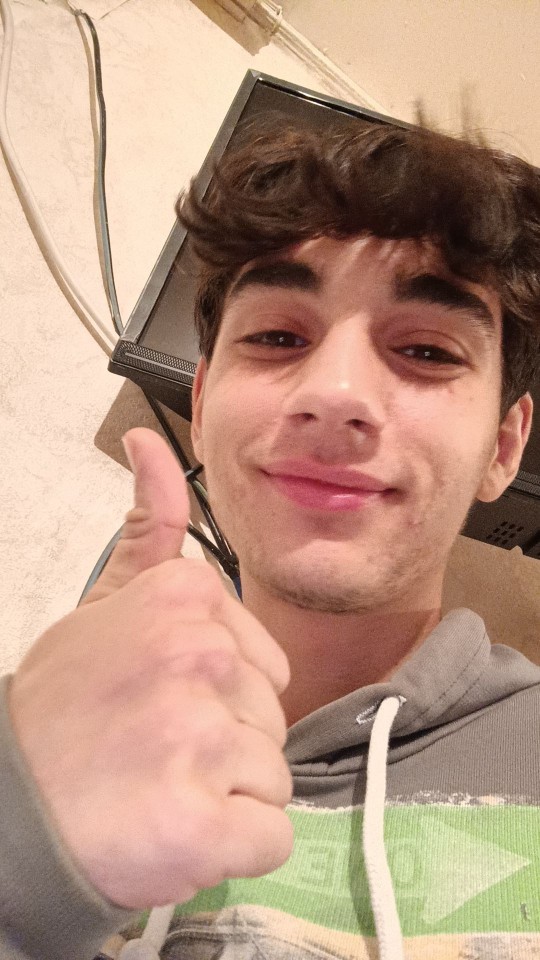 Erkeklerin selfie çekmesini garip buluyor musunuz?