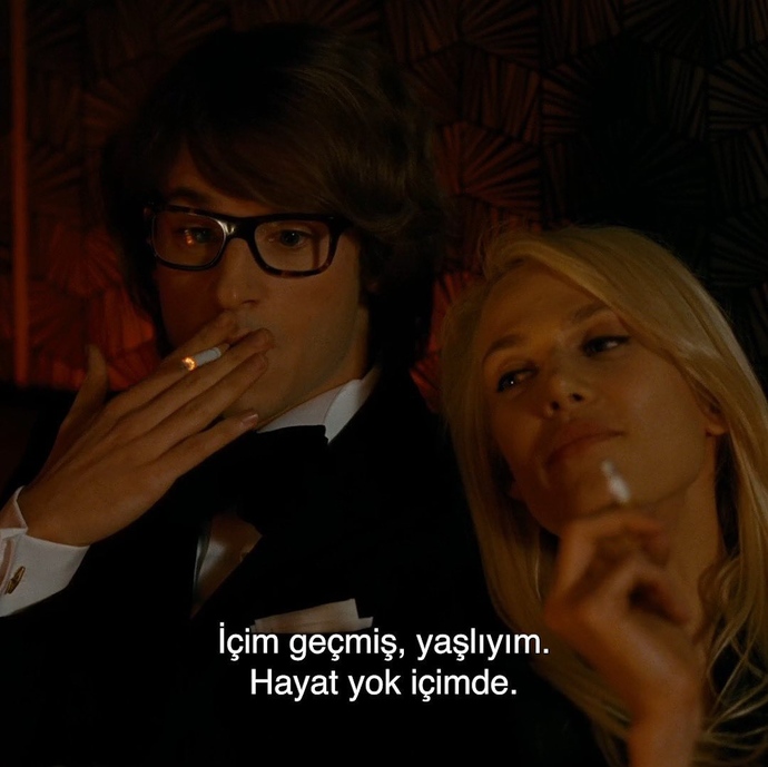 Kendini olduğundan daha yaşlı hissettiğin anlar, genellikle ne zaman gerçekleşiyor?