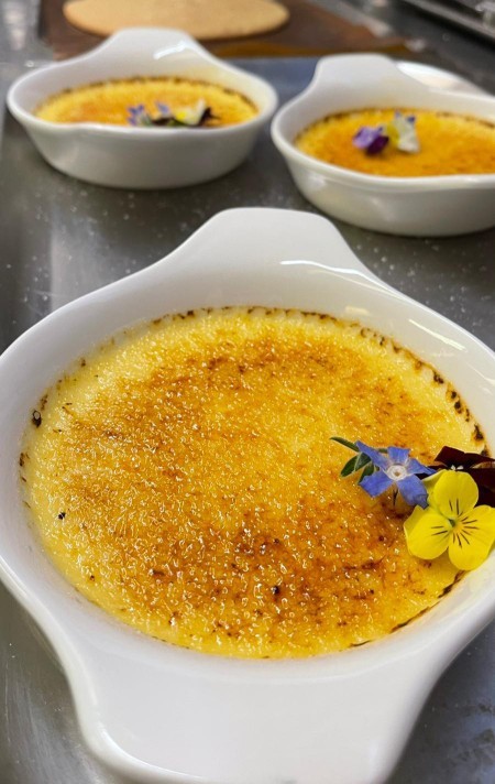 Creme Brulee yaptım, nasıl gözüküyor sizce?