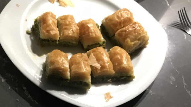 Size baklavaa verir miyim söyleyim mi KS?