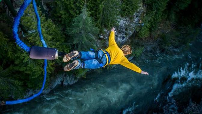 Yapmadan ölme listenizde bungee jumping var mı?
