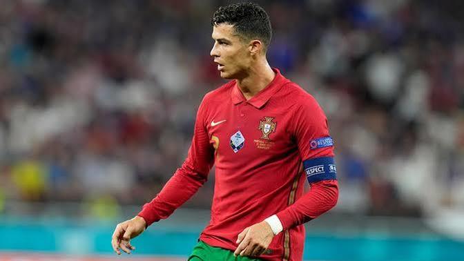 C. Ronaldo'nun Suudi Arabistan yolunu tutacağı iddia edildi! Sizce bu ona yakışır mı?