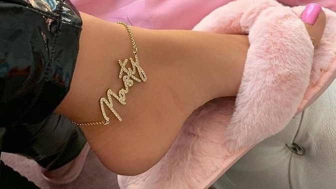 Kış mevsiminde halhal takılır mı?