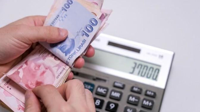 Bugün asgari ücret tespiti için toplantı takvimi belirlendi. Sizce asgari ücret en az kaç lira olmalı?