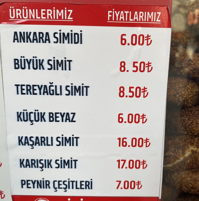 Simit yemek artık lüks mü oldu, az önce önümde biri kredi kartı ile simit aldı?
