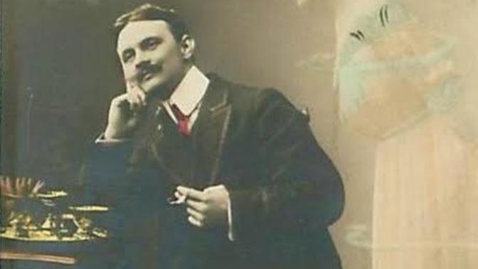 “Peki sen hiç; uyku tutmayınca odanın tavanına sinema perdesi kurup hayallerini oynattın mı?” ?