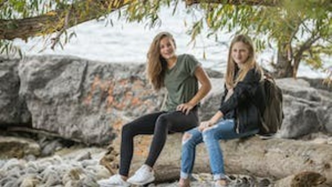 Sence sen yokluğu şifa olan biri misin varlığı şifa olan biri misin?