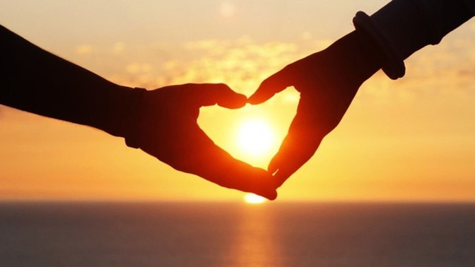 Aşık olduğunuz sevdiğiniz biri var mı? şu an da ne zamandır aşıksınız 💕?